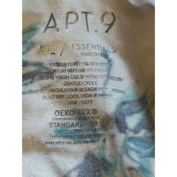 Apt 9 Essentials White V Neck Short Sleeve T Shirt Size XL Floral Top - Picture 3 of 4